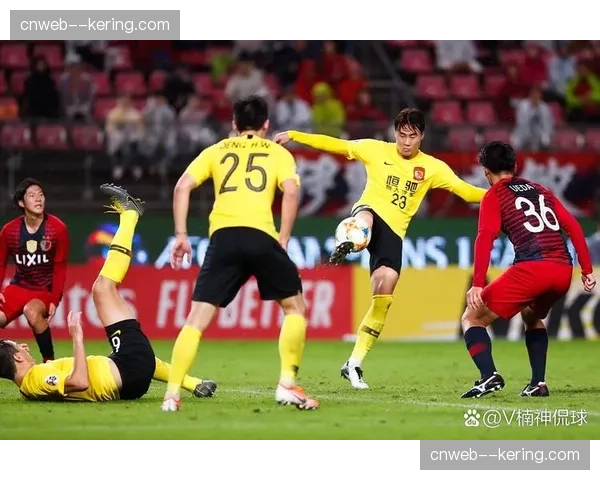 半场:塞维利亚0-2比利亚雷亚尔,莫雷诺与瑟洛特各入一球 半场:塞维利亚0-2比利亚雷亚尔,莫雷诺与瑟洛特各入一球